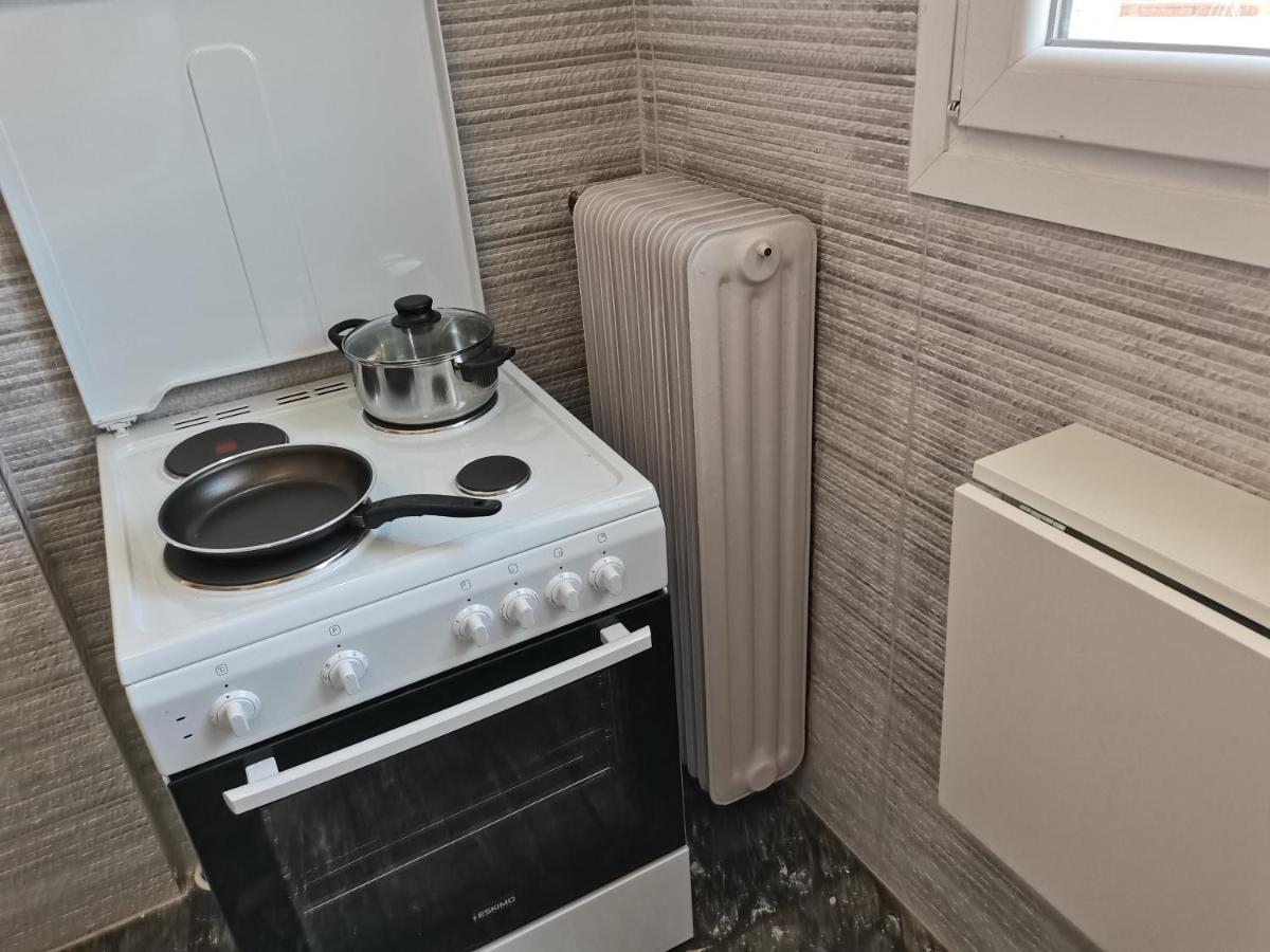Penthouse Spacious W Super Wifi & Terrace, 2 Min From Metro Athènes Extérieur photo